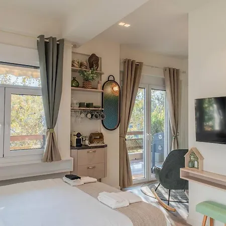 Kifissia Limε Malomar Homing Apartment