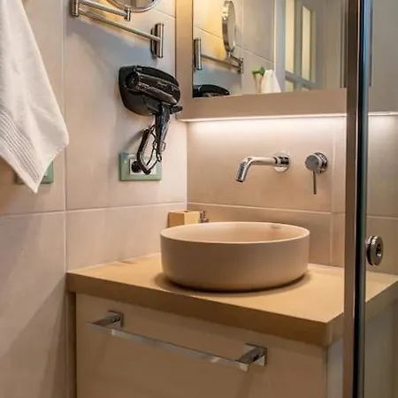 Kifissia Limε Malomar Homing Apartment *